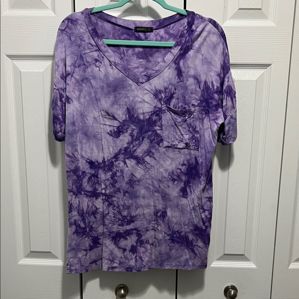 Purple Tie-Dye V-Neck Tee with Pocket